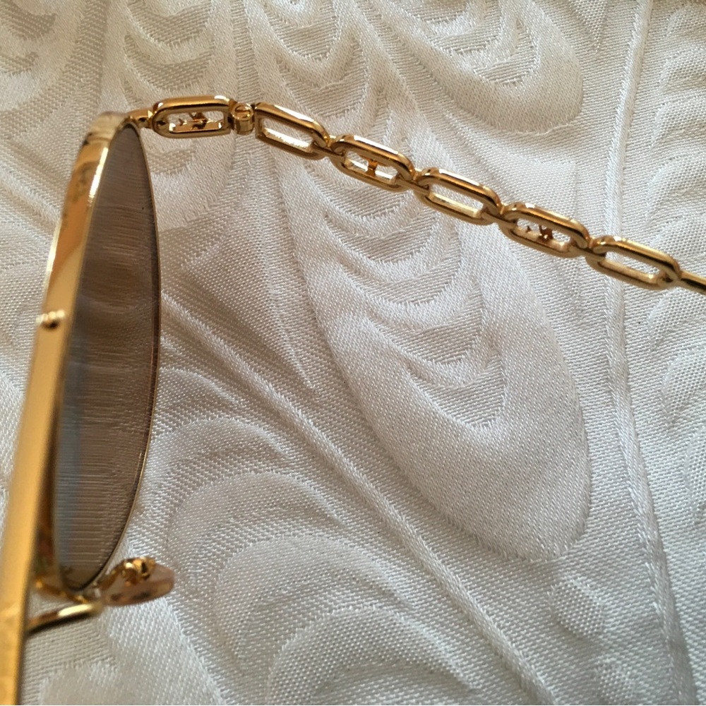 Louis Vuitton Authentic PilotGold Frame Brown Lens Sunglasses with Chain Temples - Picture 9 of 16